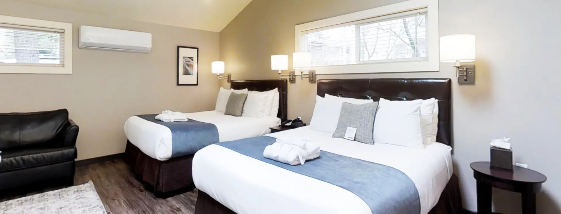 Two Queen Studio with Kitchenette on San Juan Island