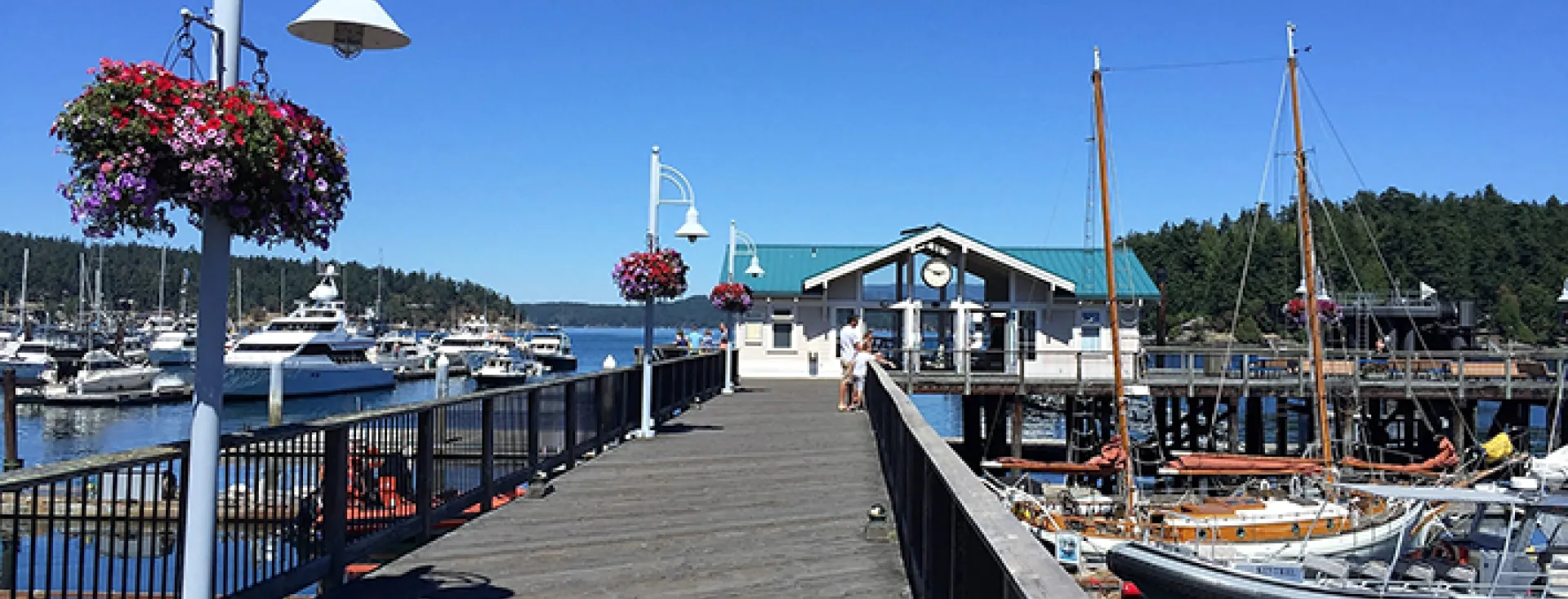 The docks of beautiful Friday Harbor, Washington