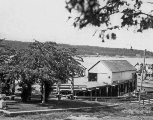Friday Harbor Ferry landing, ca. 1920, Image from the Wilbur Sandison collection, courtesy Whatcom Museum of History and Art.