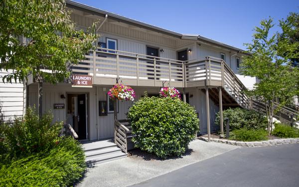 Earthbox Inn & Spa - Exterior of Property