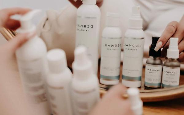 Earthbox Inn & Spa Dermaki Products