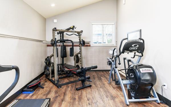 Earthbox Inn - San Juan Island Washington - Fitness room