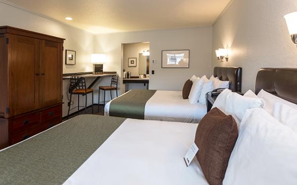 Earthbox Inn & Spa Queen Room Friday Harbor, Washingotn