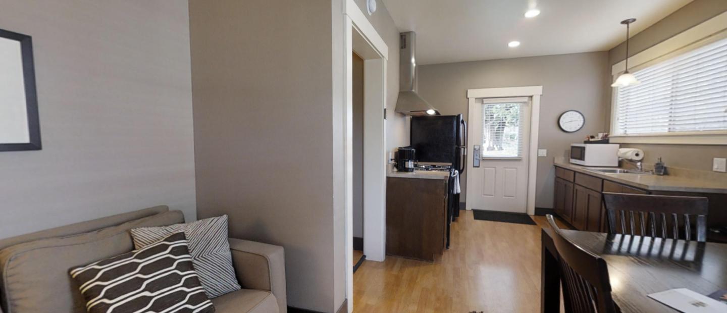 Guest room at Earthbox Inn & Spa