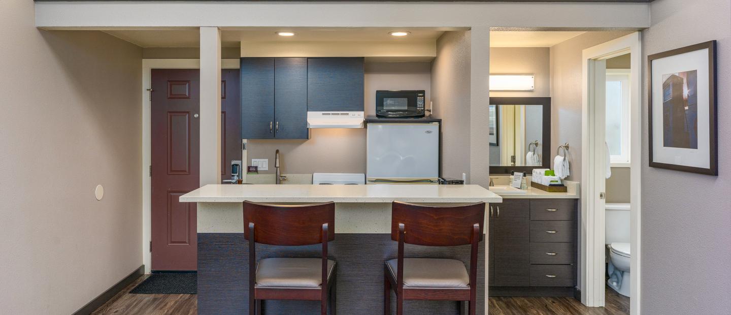 Earthbox Inn - San Juan Island Washington - Sea Place stools at kitchenette counter