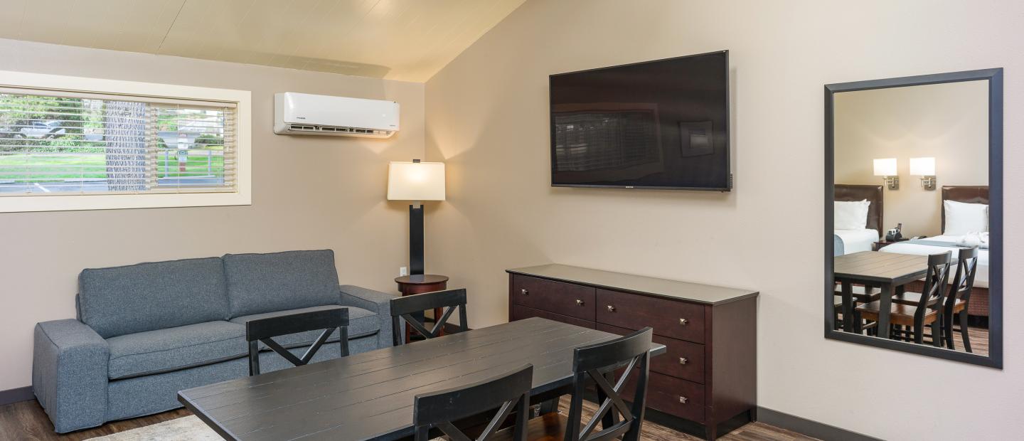 Earthbox Inn - San Juan Island Washington - Sea Place table and couch