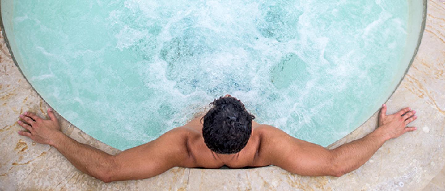 Earthbox Inn & Spa San Juan Island, Washington Hot Tub Jacuzzi